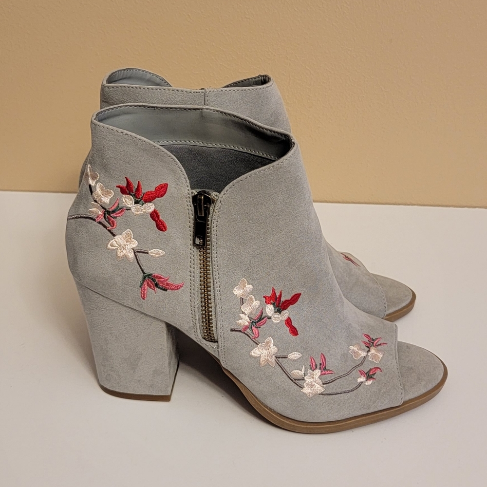 hippie laundry IMOGEN Suede Booties Embroidered Florals Open Toe